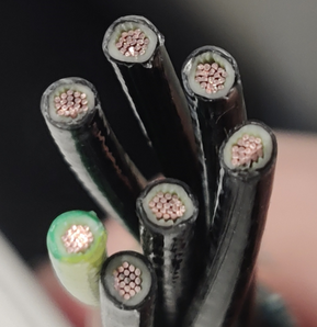 Sección transversal ÖLFLEX® CONTROL TM